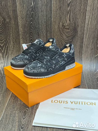 Крассовки мужские Louis Vuitton (40-44)