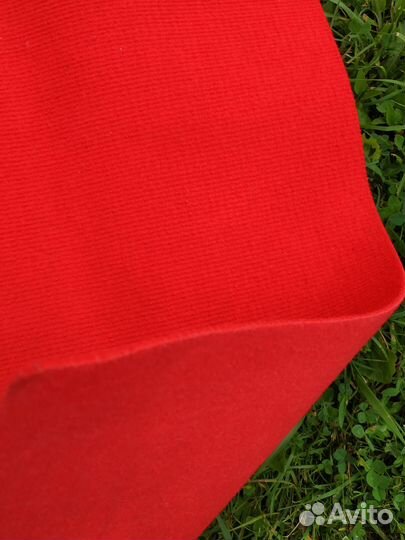 Выставочный ковролин бу куски