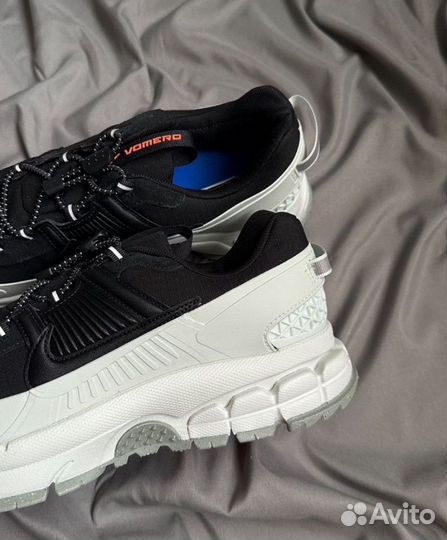 Nike Air Zoom Vomero 5 Black Light Silver