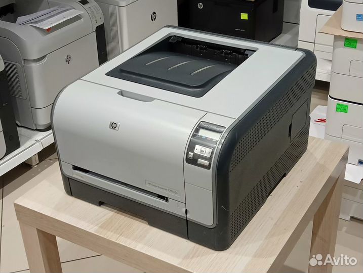 Принтер HP LaserJet CP1515n