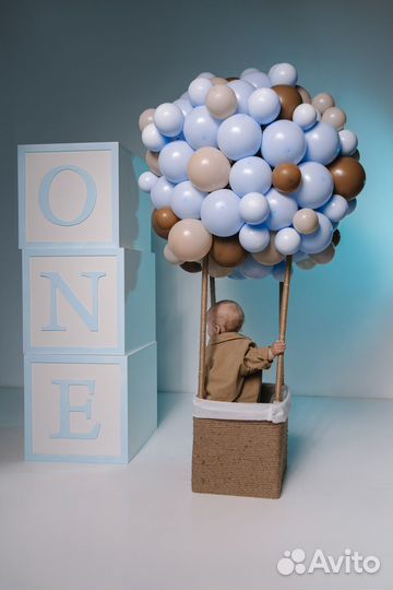 Воздушный шар с корзиной