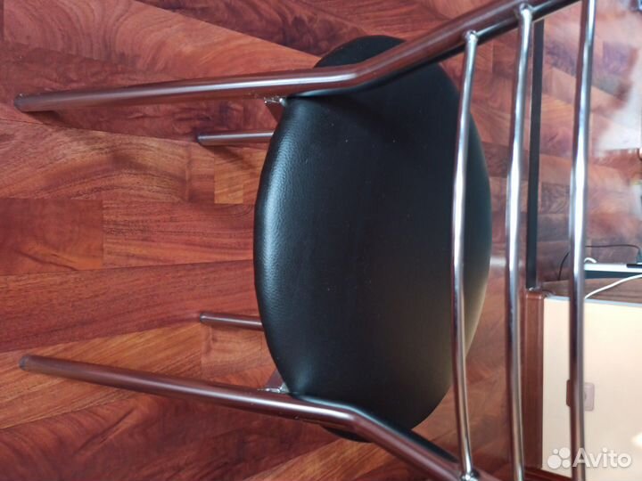 Барный стул