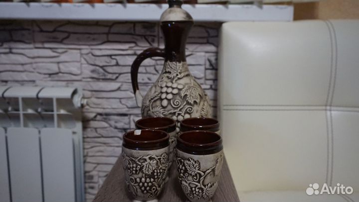 Сувенирный набор для напитков: графин и стаканы