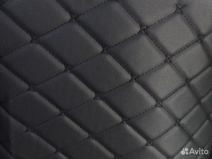 Накидка на панель Нива 21214 (черная строчка)