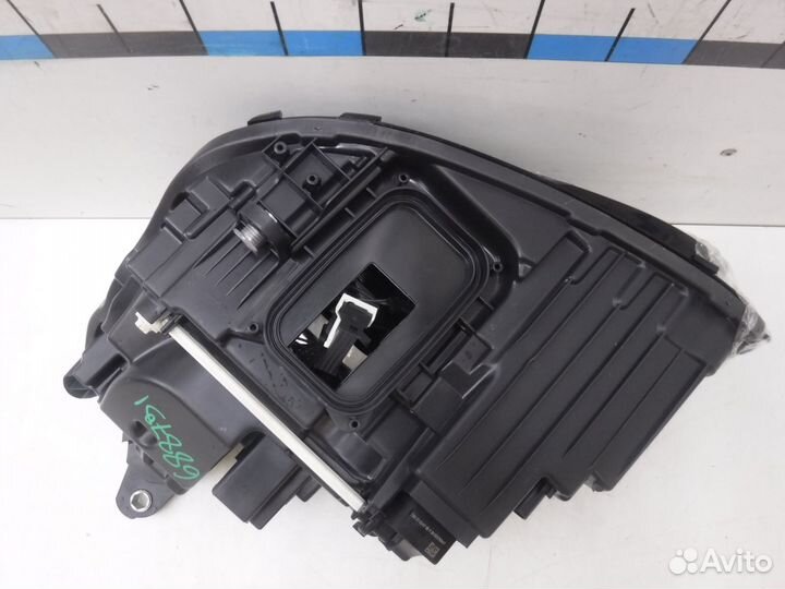 Фара правая Mercedes-Benz E-Class