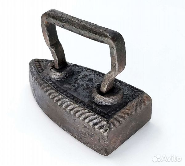 Утюг старинный чугунный манжетный Бр.Т №2