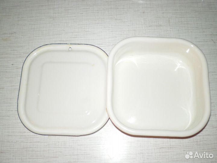 Набор эмалированых лотков