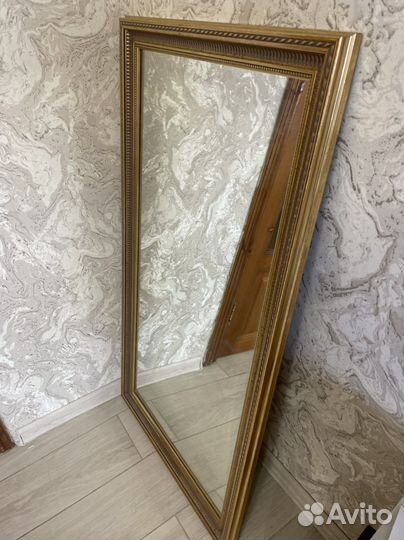 Продам зеркало в раме