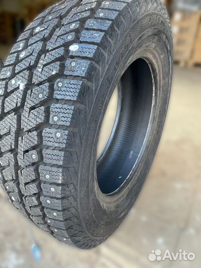 Gislaved Nord Frost Van 215/65 R16 109R