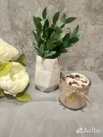 Изделия из гипса и свечи ручной работы