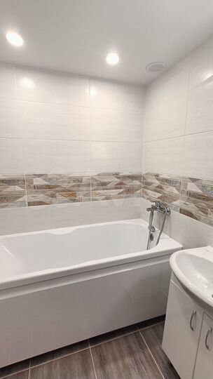 2-к. квартира, 52,3 м², 9/9 эт.