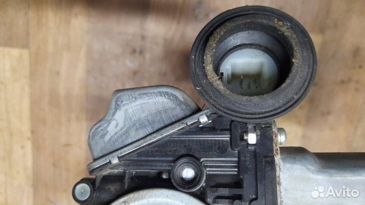 Стеклоподъемник с моторчиком задний левый Toyota