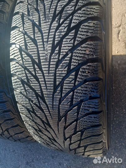 Nokian Tyres Hakkapeliitta R2 215/60 R16 99R