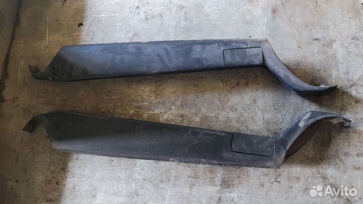 Направляющая шторки багажника Opel Vectra B