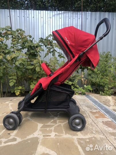 Прогулочная коляска Nuna