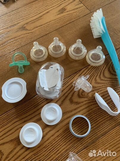 Бутылочки для кормления малыша