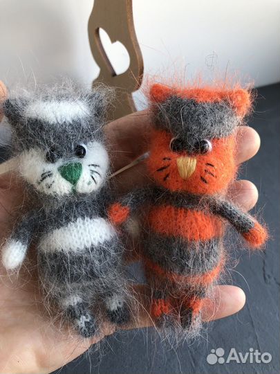 Котик / котейка вязанный пушистый