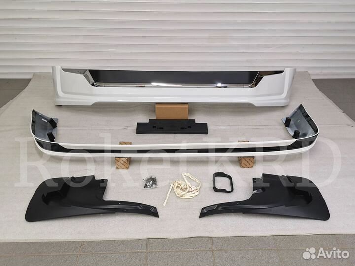 Обвес Toyota Land Cruiser 200 Executive Lounge H98