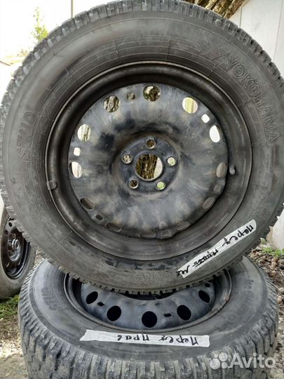 Yokohama IceGuard Stud IG65 195/65 R15