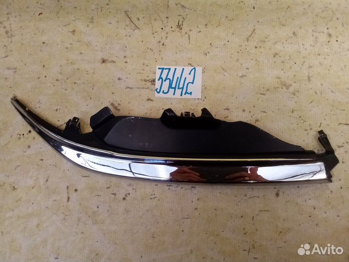 Toyota Camry V55 Хром Накладка фары правой