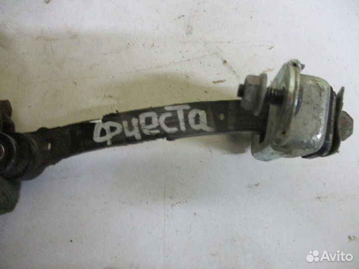 Ограничитель двери Форд Фиеста мк5 2008г