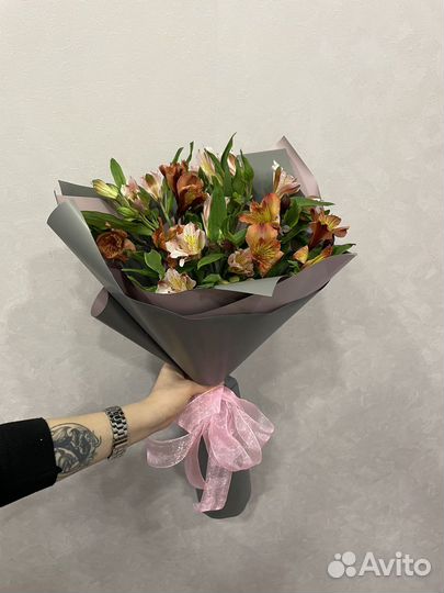 Монобукет цветов из альстромерии, доставка