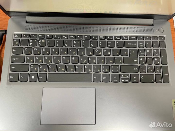 Ноутбук lenovo IdeApad slim 3