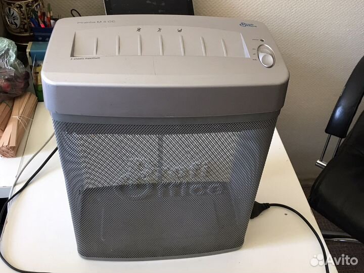 Шрёдер - уничтожитель бумаг Piranha M 5 CC