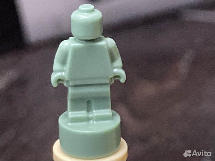 Lego статуя свободы минифигурка