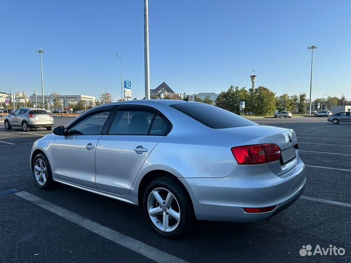 Volkswagen Jetta 1.6 AT, 2012, 234 448 км