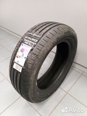 Royal Black Royal Mile 205/55 R16 94W