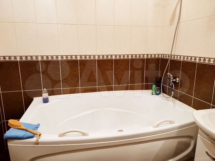 2-к. квартира, 85 м², 3/4 эт.