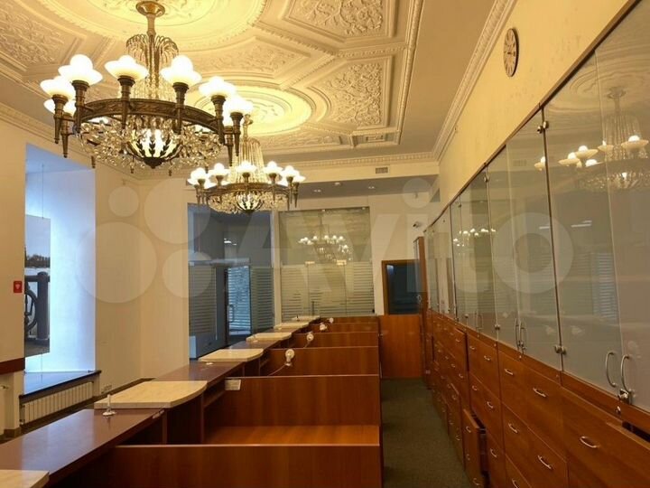 Сдам торговое помещение, 310 м²