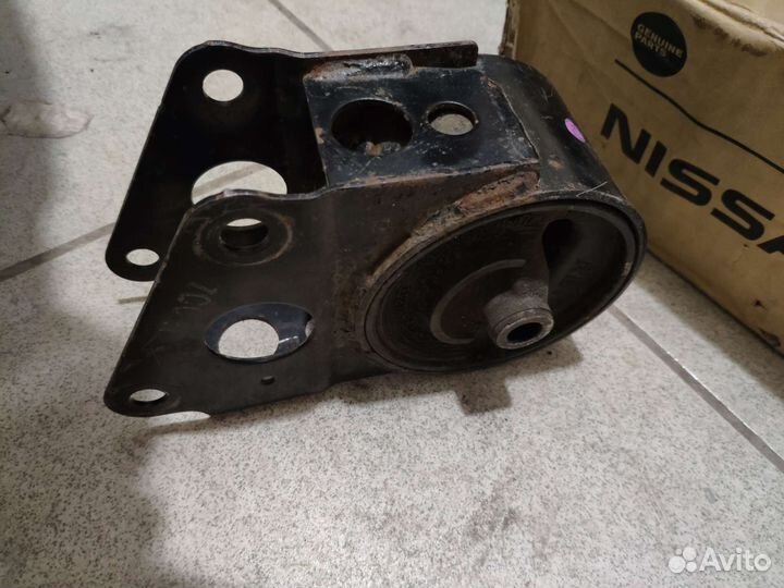 Подушка двигателя nissan teana j31