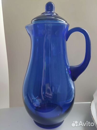 Кувшин синее стекло