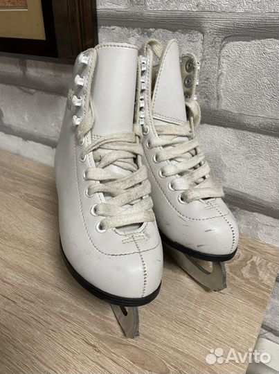 Коньки фигурные детские