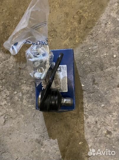 Дэу джентра шаровая опора левая