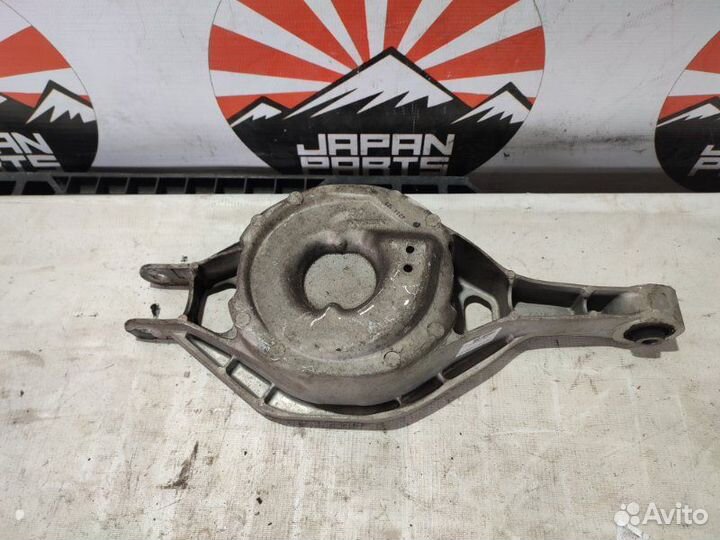 Рычаг подпружинный задний Nissan Teana J32