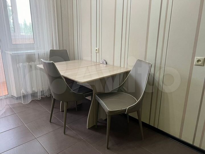 2-к. квартира, 70 м², 4/9 эт.