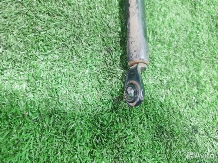 Амортизатор багажника Suzuki Grand Vitara 2011