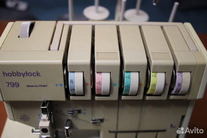 Оверлок pfaff hobbylock 799
