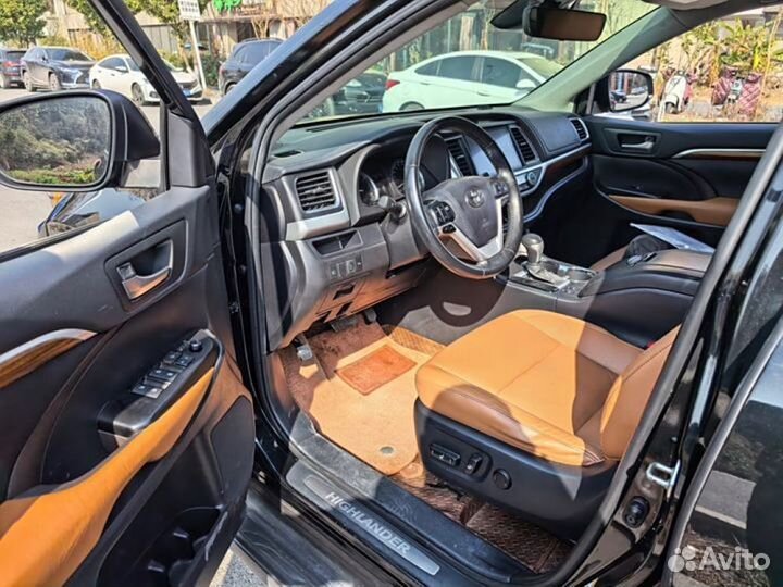 Toyota Highlander 2.0 AT, 2021, 41 925 км