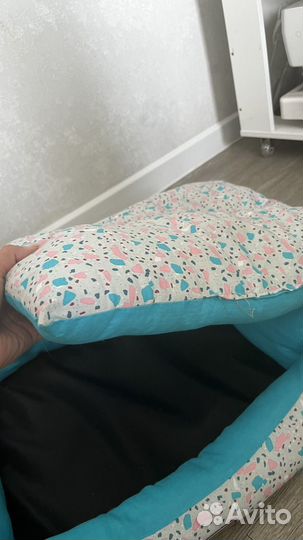 Лежанка для кошек