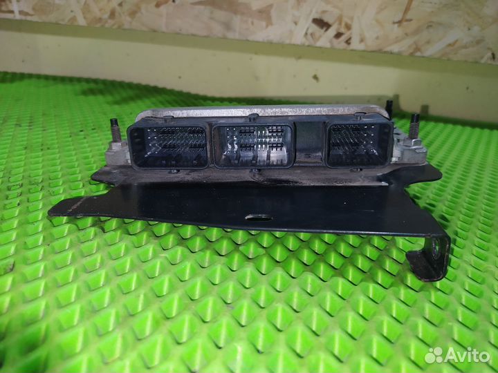 Блок управления двигателем Renault Fluence