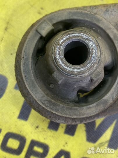 Передний правый рычаг Geely GC6