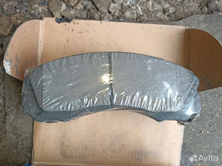 Тормозные колодки для Митсубиси L-200