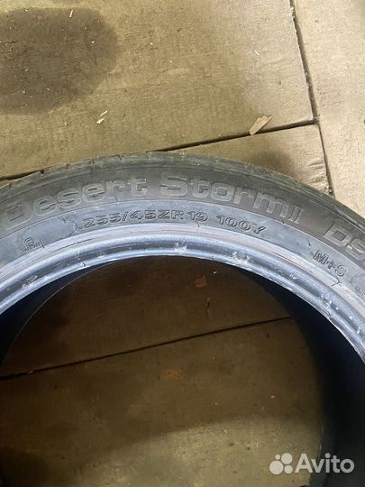 Delinte DS8 255/45 R19 100Y