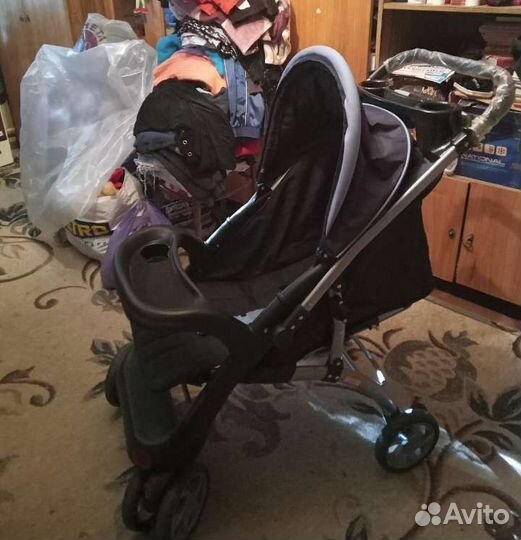 Прогулочная коляска