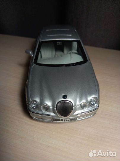 Jaguar S - Type Модель автомобиля