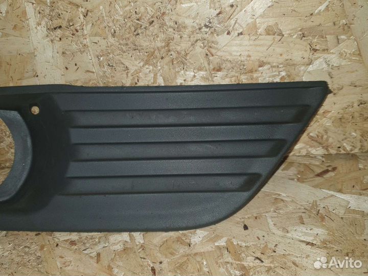 Решетка в бампер правая форд фокус 2 05+